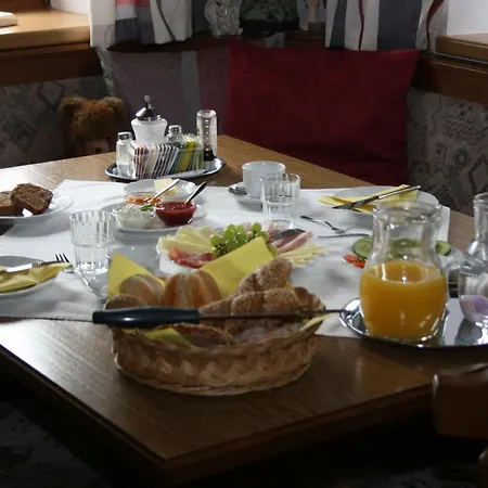 Haus Falkner Habitación en casa particular *