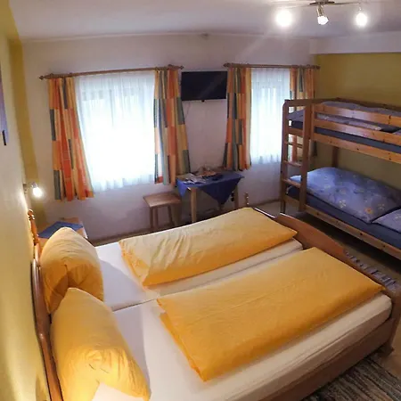 Quarto em Acomodações Particulares Haus Falkner Mutters